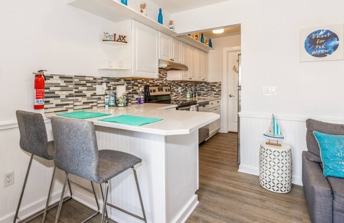 Lavallette Condominio | Hermoso condominio de 1 dormitorio completamente amueblado en el corazón de la costa