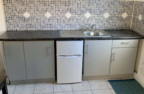 Upper Edmonton Apartamento | Gorgeous 1 bedroom studio flat with garden