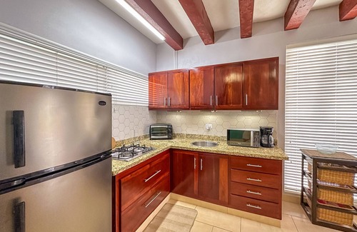El Cortecito Apartamento | Gorgeous 1 BR PH Apartment w Jacuzzi