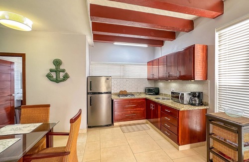 El Cortecito Apartamento | Gorgeous 1 BR PH Apartment w Jacuzzi