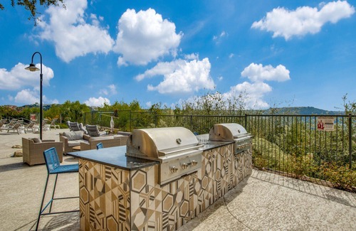 McNeil Apartamento | Gorgeous 1BR in Champion City Park 7338