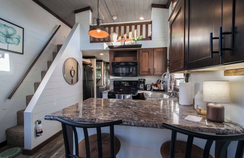 Upward Casa | Gorgeous 1BR Tiny Home w/ Pool | Bocce | Free Tix