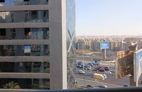 Warraq al Arab Apartamento | Gorgeous 2-bedroom apartment with AC in one kattameya compound
