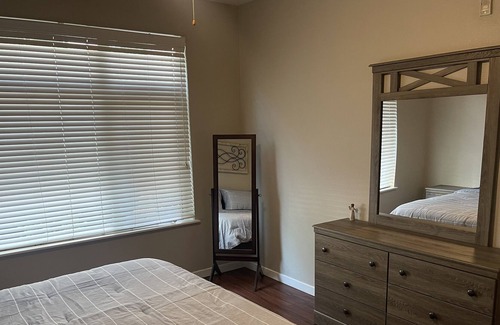 Southeast Apartamento | GORGEOUS 2 BED 2 BATH MINUTES FROM DOWNTOWN