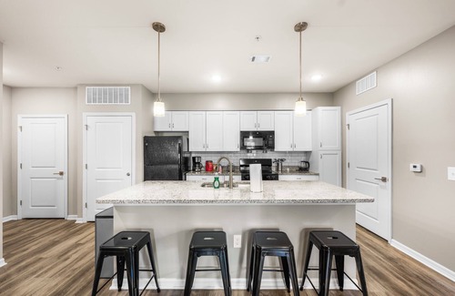 Melbourne Condominio | Gorgeous 2 Bed /2 Bath Condo Close to Beaches