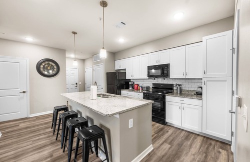 Melbourne Condominio | Gorgeous 2 Bed /2 Bath Condo Close to Beaches