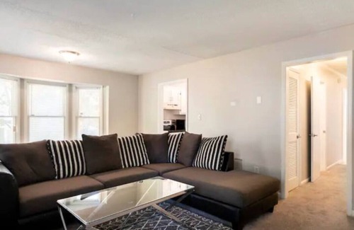 Riverdale Casa | Gorgeous 2 bed and 2.5 bath Home