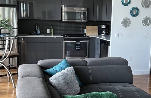 Downtown Winnipeg Apartamento | Gorgeous 2 bed sleeps 5 w/ surreal view downtown laundry wifi