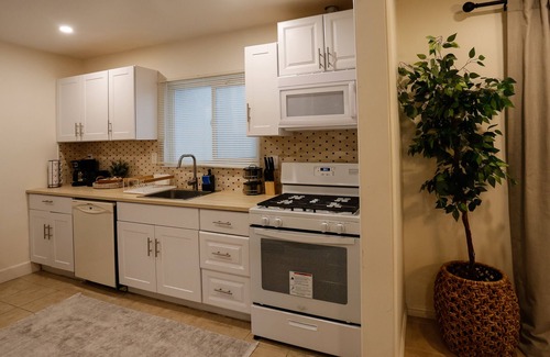 West Hills Casa | Gorgeous 2BD/2B with amazing outdoor experience