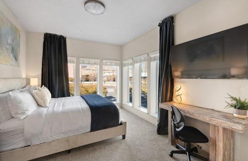 Rio Grande Apartamento | Gorgeous 2BD 2BA Pool,Gym,Htub near Convention Ctr