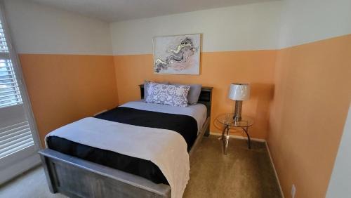 Costa Mesa Apartamento | Gorgeous 2bdr Home in OC