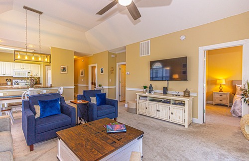 Central Myrtle Beach Villa | Gorgeous 2BR 2BA Modern Masterpiece Near Beach