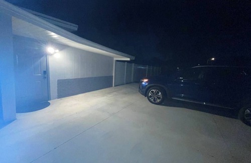 Temple Terrace Casa | Gorgeous 2BR/2BA Accessible Home Located Close To Many Tampa Attractions!