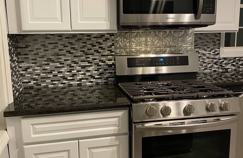 Weehawken Apartamento | Gorgeous 2BR w/ NYC Skyline Views, Huge Patio & Easy 10-Minute Commute!