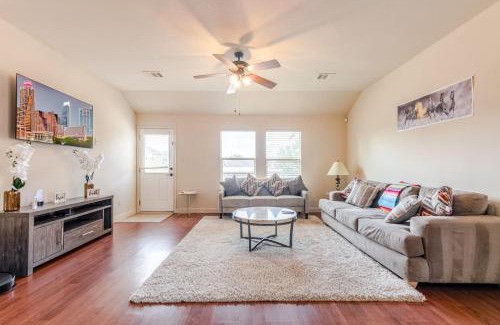Buda Casa | Gorgeous 2story Home with 4 bedrooms
