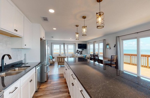 Fort Morgan Pines Casa | Gorgeous 3 bdrm/2 ba home with panoramic views of Mobile Bay & easy beach access