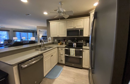 Camdenton Condominio | Gorgeous 3 bed/2 bath walk-in condo with tranquil lake view! (Sleeps 6-8)