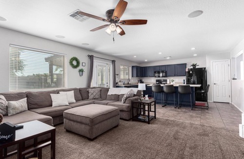 Pecan Creek Casa | Gorgeous 3 bed / 2.5 Bath w/ Heated Pool in San Tan Valley
