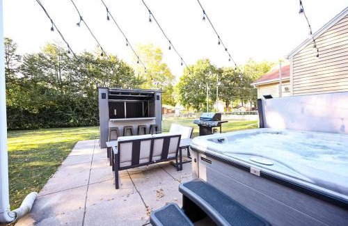 Green Bay Casa | Gorgeous 3 bedroom home, minutes from Lambeau!