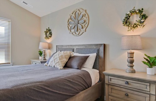 Meridian Casa | Gorgeous 3 Bedroom Private Custom Home in Central Meridian