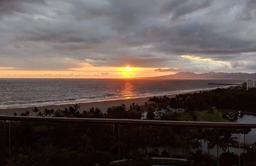 Valle Dorado Condominio | 3BD / 3bath Luxurious Spa Tower @ the Grand Luxxe - other size units available