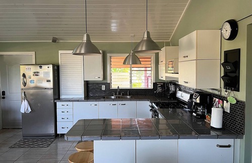 Nord-Est Department Casa | Gorgeous 3 BR Country House – Free WiFi | Parking