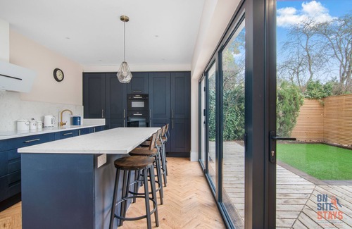 Petts Wood and Knoll Casa | Gorgeous 4-BR Bungalow
