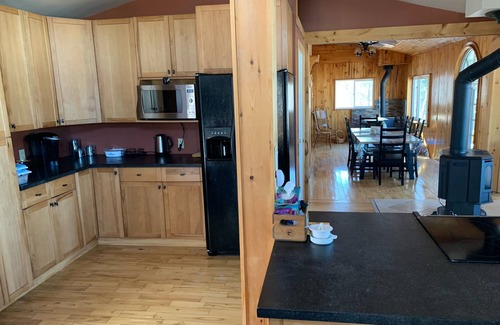 Unorganized Centre Parry Sound Cabaña | GORGEOUS 4 Season WATERFRONT Cottage Family Getaway, Sleeps up to 14 w loft apt