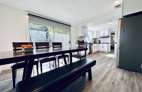 Dublin Casa | Gorgeous 4B/2.5B Newly-Renovated Relaxed House