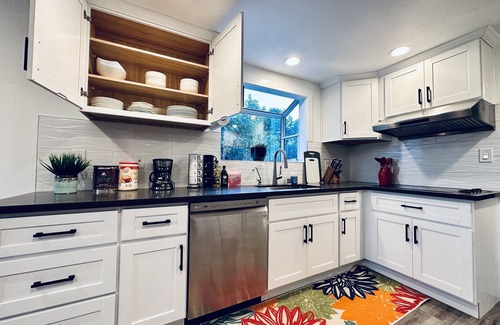 Dublin Casa | Gorgeous 4B/2.5B Newly-Renovated Relaxed House