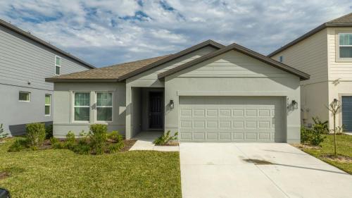 West Haven Casa | Gorgeous 4Bd w Gameroom Close to Disney at Glen West Haven 2198