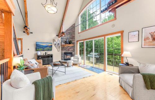 Ellicottville Chalet De Esquí | Gorgeous 5 Bdr with Hot Tub - Walk to Holi-Mont!