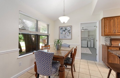 Round Rock West Casa | Gorgeous 5-bedroom House in Established Round Rock Neighborhood