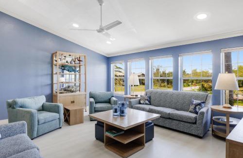 Gumbo Limbo Casa | Gorgeous 5 Bedroom Home with Heated Pool and Spa