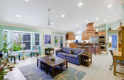 Gumbo Limbo Casa | Gorgeous 5 Bedroom Home with Heated Pool and Spa