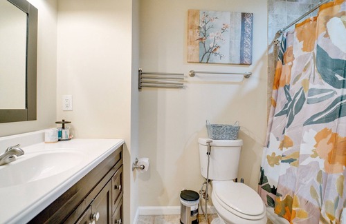 Oxon Hill Casa | Gorgeous 5BR/3BA Family Home in Maryland!