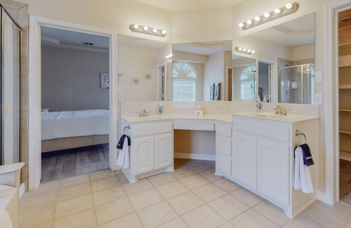 Murphy Casa | Gorgeous 6 Bedroom Plano Home