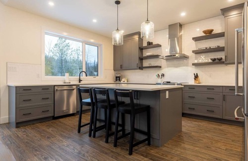 East Kootenay Chalet De Esquí | Gorgeous 6 Bedroom with 2 Hot Tubs