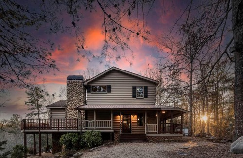 Mineral Bluff Chalet De Esquí | Gorgeous 6BR Cabin w/Spa, Firepit, Arcade& Mountain View