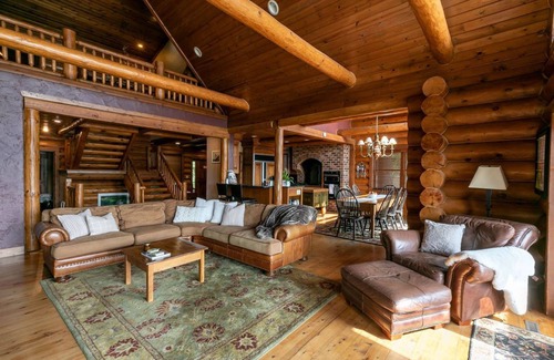 Wautoma Cabina | Georgeous 7 Bedroom Log Lodge Sauna 2 Chimeneas Sala de juegos Wi-Fi Slps hasta 24
