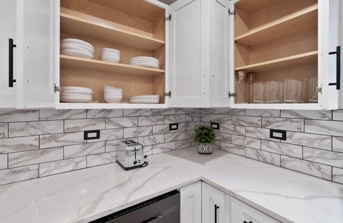 Cragin Casa | Gorgeous 7BD Home