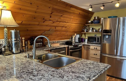 Eddyville Casa | Gorgeous A-frame on Lake Barkley cove: private dock, fire pit, pets ok