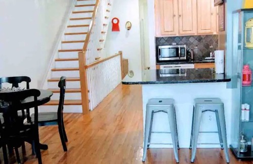 Ocean Hill Apartamento | Gorgeous and Spacious Brooklyn 3 Bedroom home