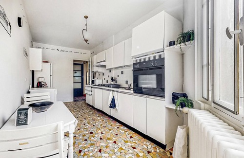 Issy-l'Eveque Apartamento | Precioso apartamento en.