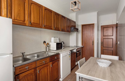 Estoril Apartamento | Altido Gorgeous 2-Bed Apt In Alcabideche W/Parking