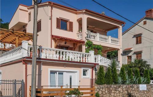 Klanfari Apartamento | Gorgeous Apartment In Dramalj