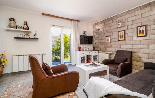 Gruda Apartamento | Gorgeous Apartment In Gruda With Wifi