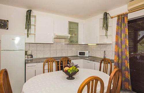 Suha Punta Apartamento | Precioso apartamento en Kampor con.