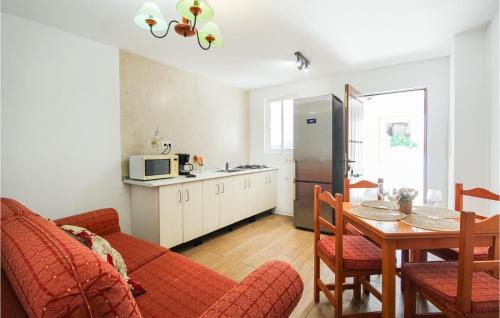 Sayalonga Apartamento | Gorgeous Apartment In Sayalonga