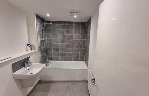 East End Apartamento | Gorgeous Apartment in the Town by AP Management.